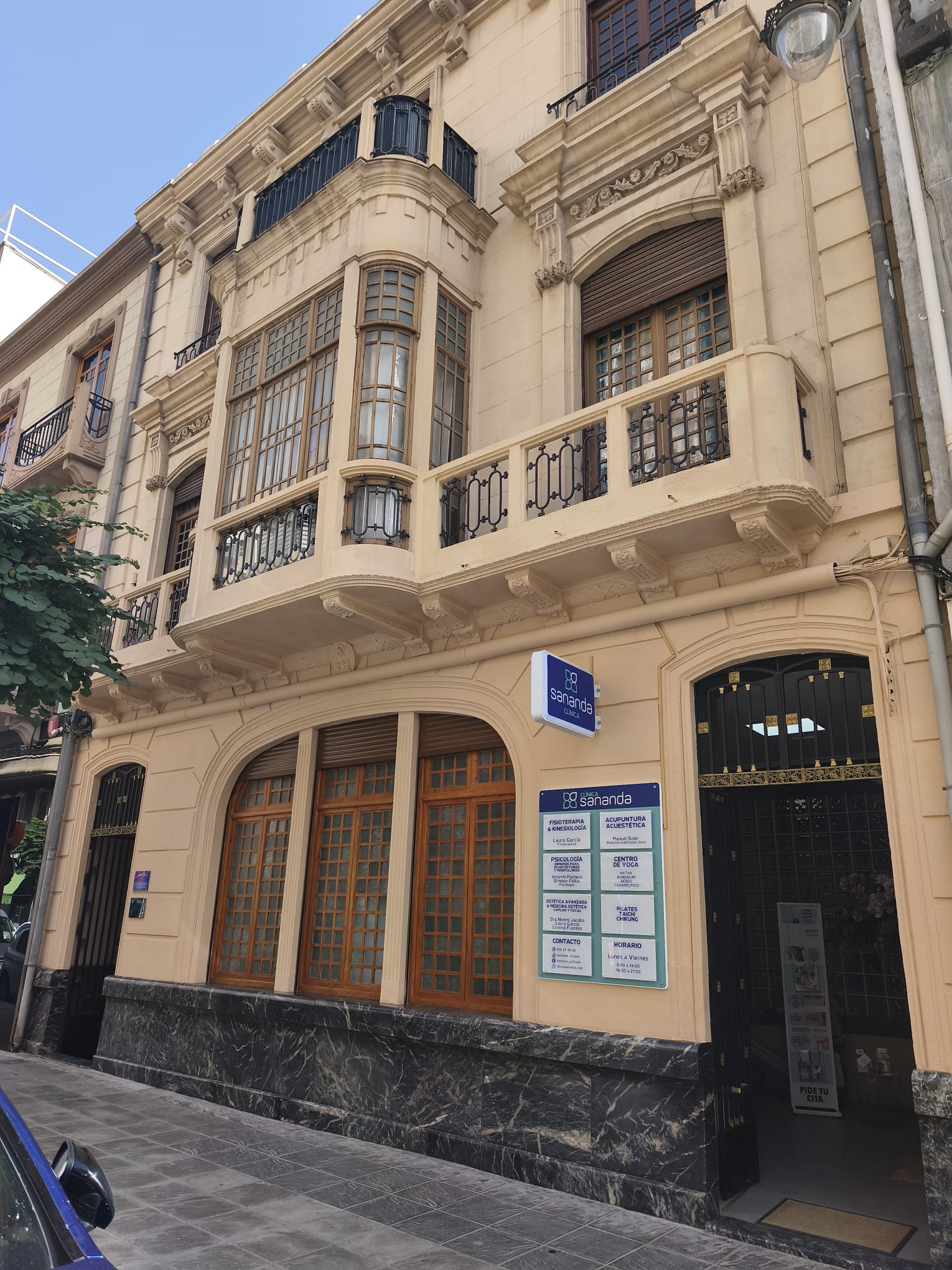 Fachada de Clínica Sananda en San Pascual 2, Orihuela